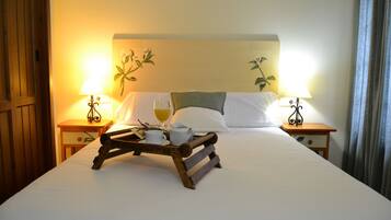 8 bedrooms, free cribs/infant beds, free WiFi, bed sheets