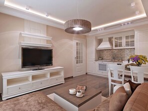 Deluxe Apartment, 1 Bedroom | Soundproofing, iron/ironing board, cribs/infant beds, free WiFi - Florence Deluxe (Sveti Vlas)