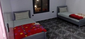 Wifi gratis y ropa de cama 