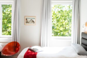 Triple Room, 3 Single Beds | Water view - Fred&Breakfast B&B Ghent (Ghent)
