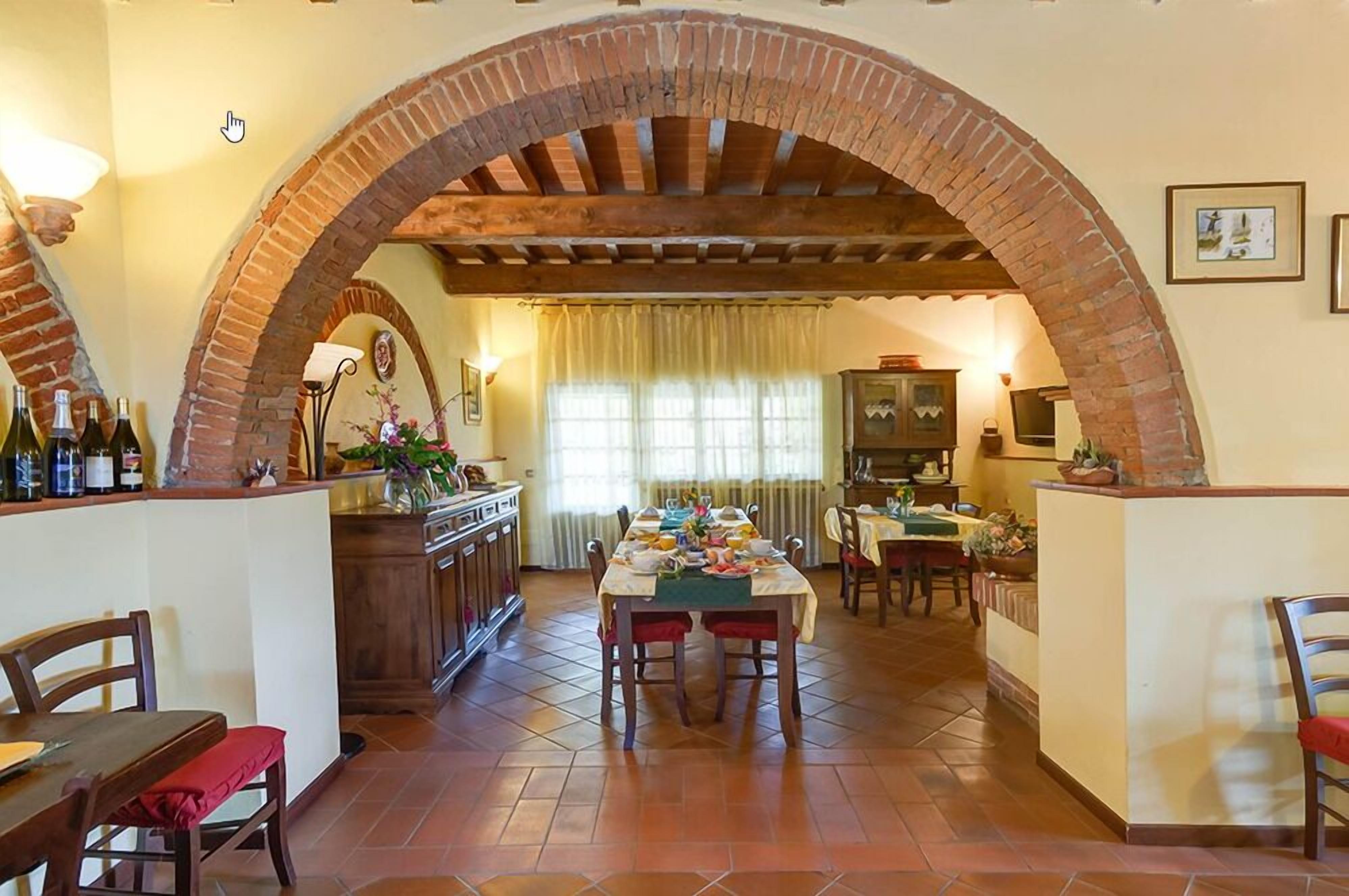 Desayuno (EUR 5.00 por persona) 