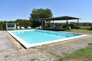 Outdoor pool - Agriturismo Poggio Torreano (Farnese)