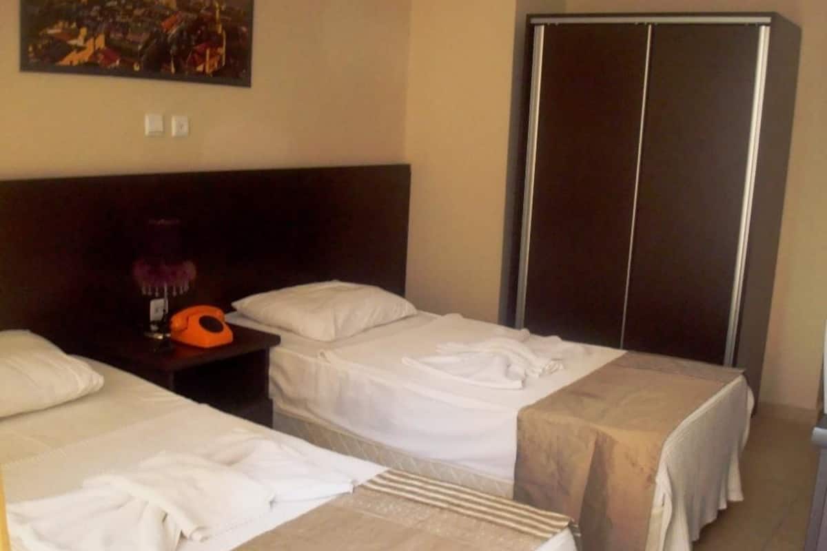 Standard Triple Room | In-room safe, free WiFi