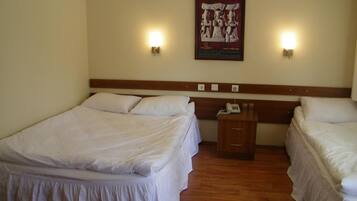 In-room safe, desk, soundproofing, iron/ironing board