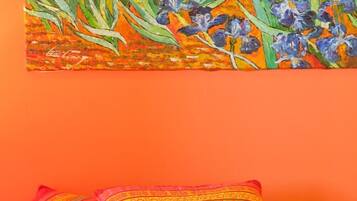 1 dormitorio, ropa de cama de alta calidad, escritorio y wifi gratis