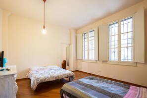 Apartamento urbano, 2 quartos, acessível | 2 quartos, ferros/tábuas de passar roupa, berços grátis
