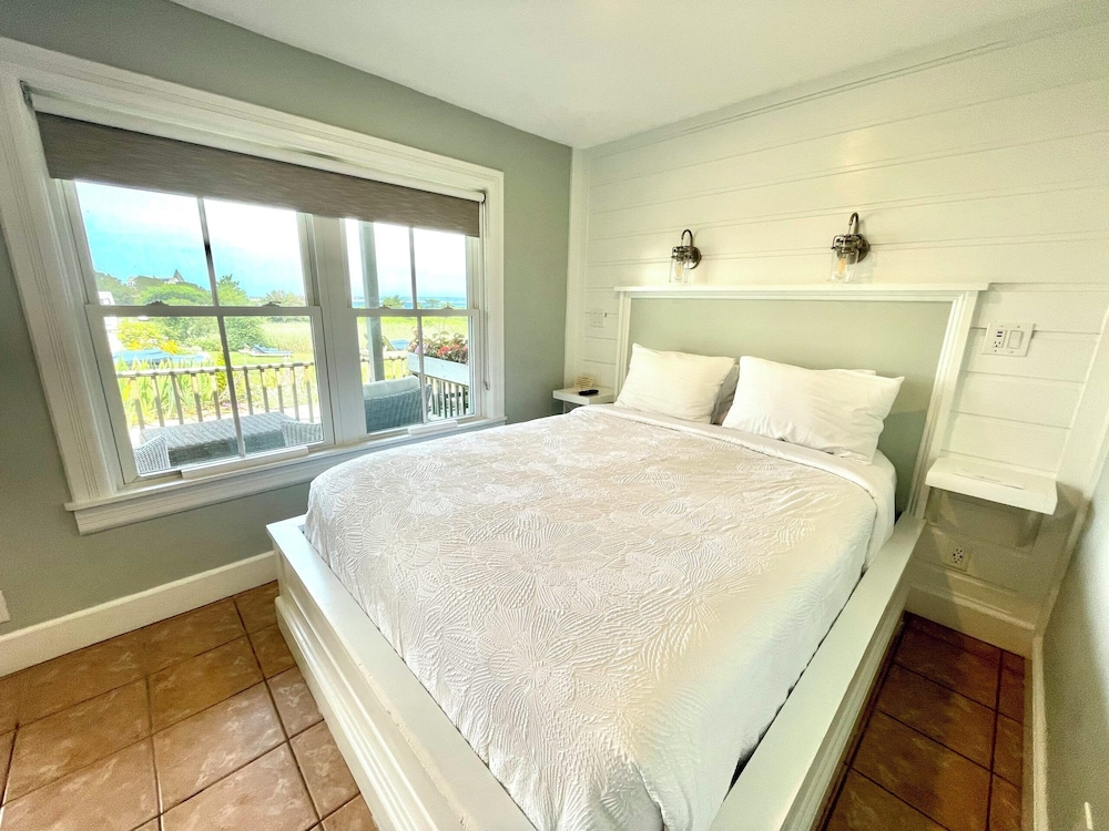 The 1661 Resort by null