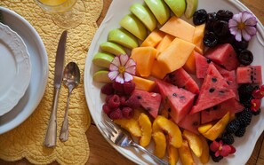 Dining - Swiss Woods B&B Inn (Lititz)