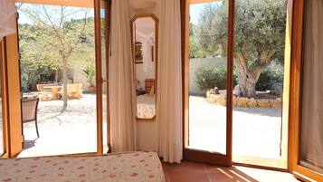 Superior Double Room | 1 bedroom, premium bedding, in-room safe, individually decorated