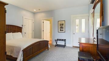 Quarto (Phoebe Ray) | Banheiro | Produtos de toalete grátis, secador de cabelo, toalhas de banho