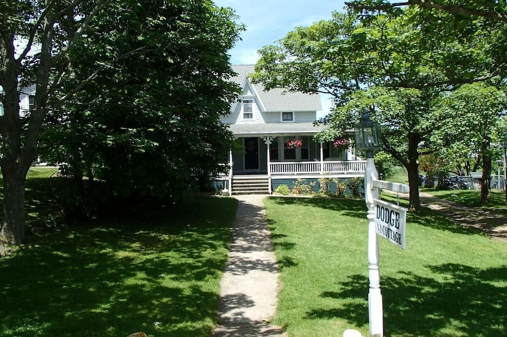 Dodge Cottage