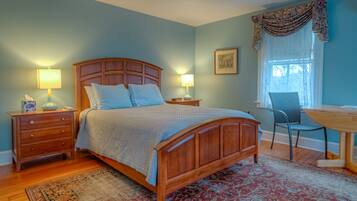 Zimmer (Alice May) | Bügeleisen/Bügelbrett, kostenloses WLAN, Bettwäsche