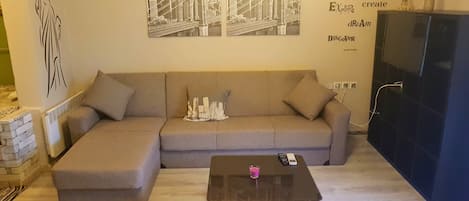 Economy Room, City View | Living room
