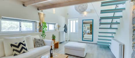 Maison Familiale, 1 chambre, terrasse, rez-de-chaussée (Split Level) | Coin séjour