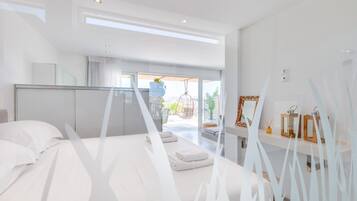 Luxury Penthouse, 1 Bedroom, Terrace, City View | In-room safe, individually decorated, individually furnished