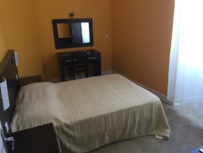 Habitación doble | Wifi gratis y ropa de cama