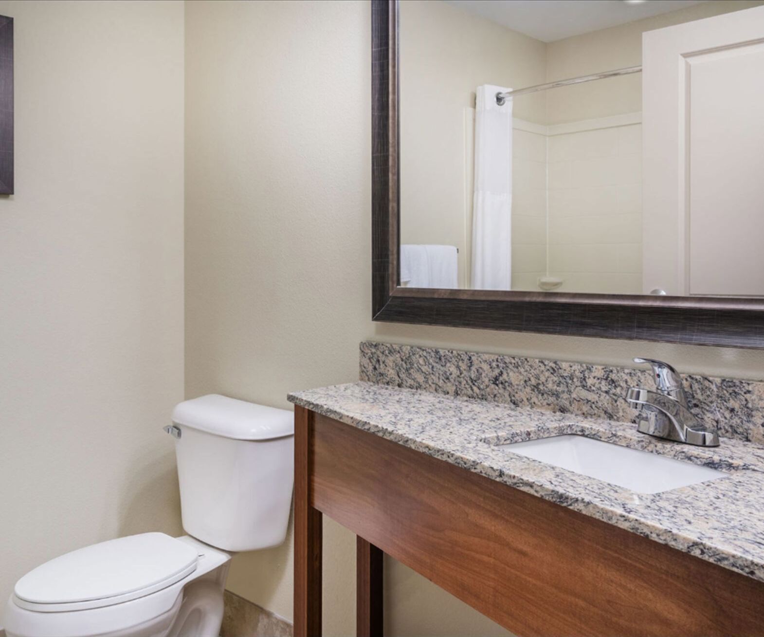 Bathroom | Free toiletries, hair dryer, towels