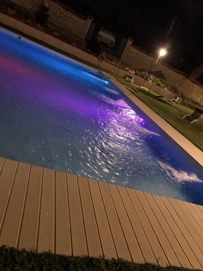 Alberca al aire libre por temporada