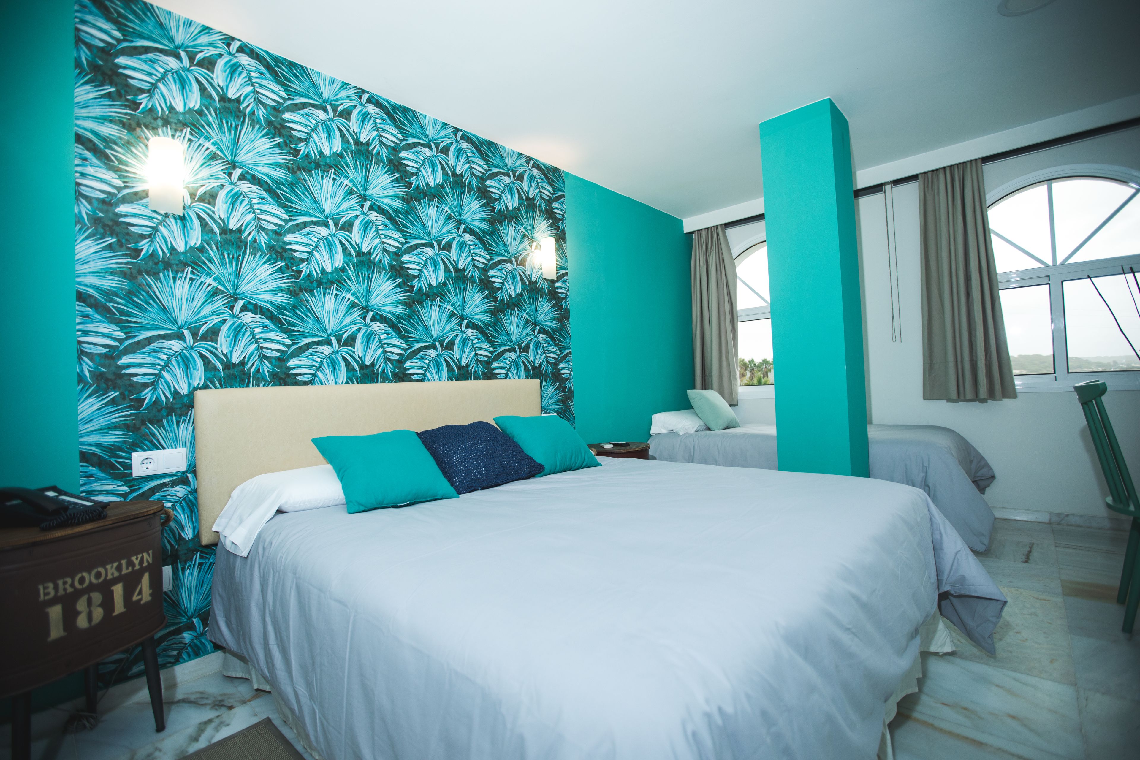 20 chambres, bureau, lits bébé (en supplément), Wi-Fi gratuit