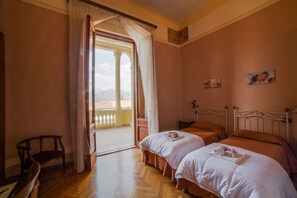 Superior Double or Twin Room | Minibar, in-room safe, individually furnished, desk