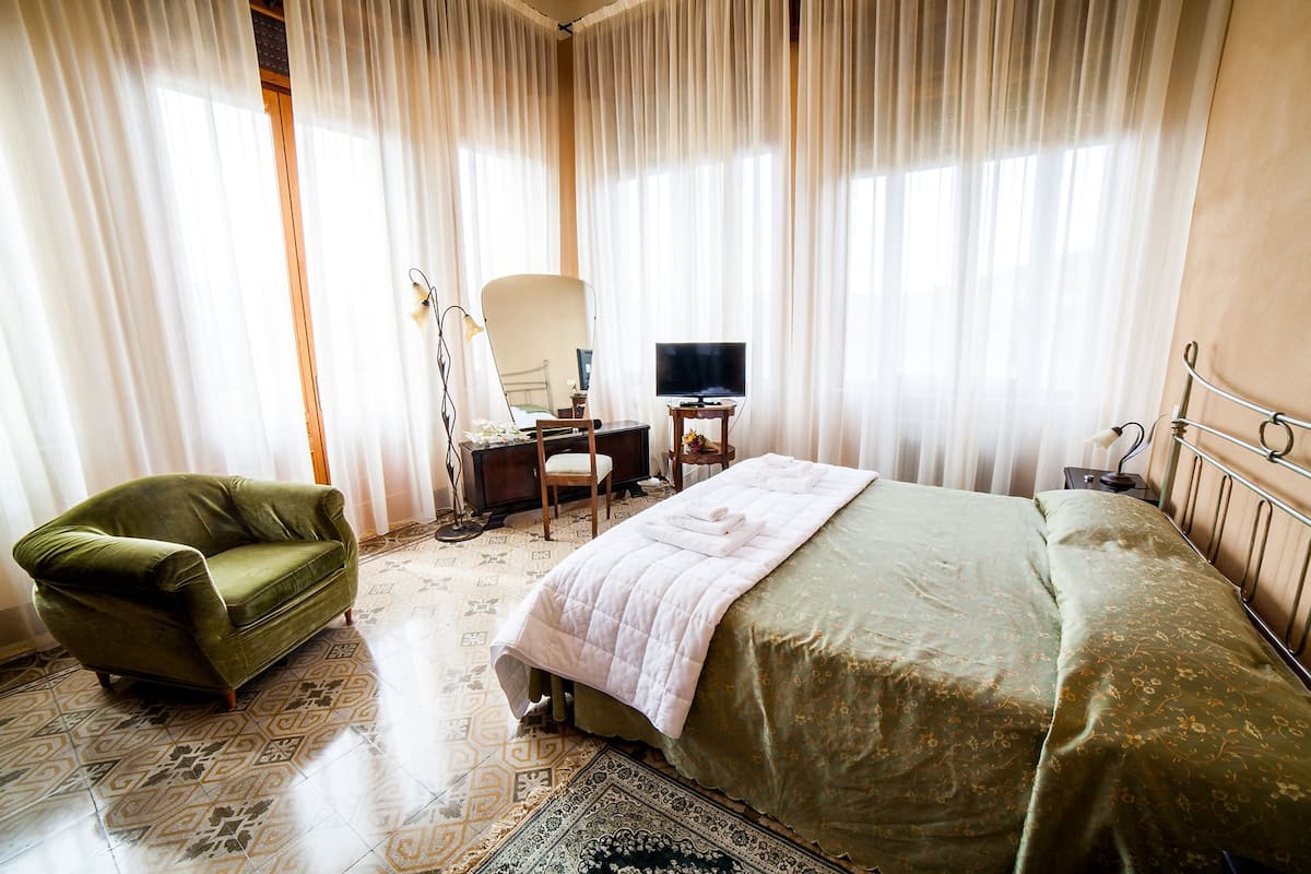 junior suite | 1 bedroom, minibar, in-room safe, individually furnished