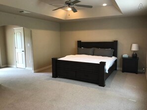 Business resortwoning, 3 slaapkamers | 3 slaapkamers, individueel gedecoreerd, individueel gemeubileerd