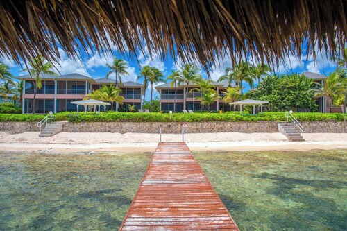 Northern Lights #5: 2-Story Townhome w/Backyard Snorkeling, Shared Pool + Dock
