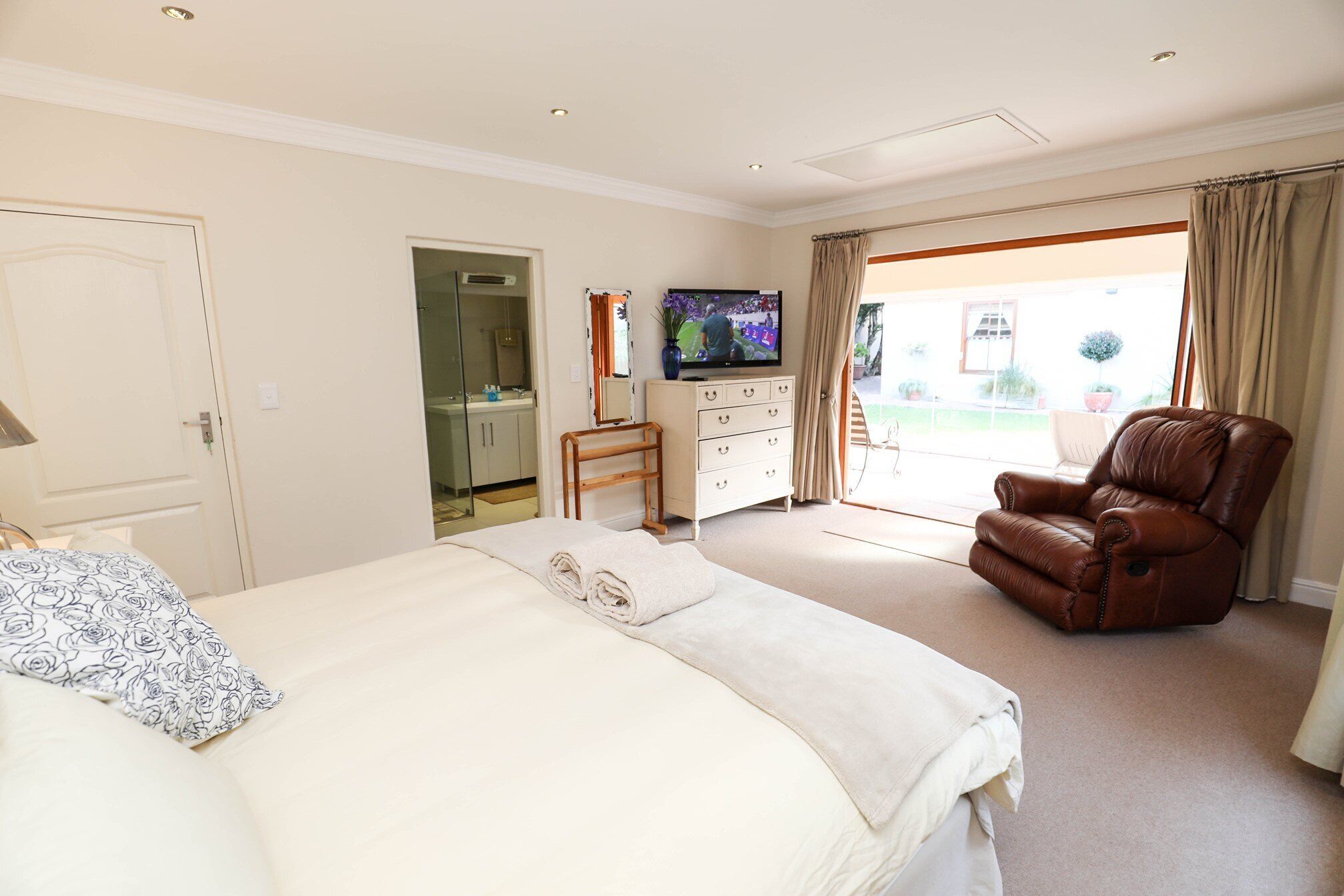 2 間睡房、熨斗/熨衫板、可攜式嬰兒床、Wi-Fi