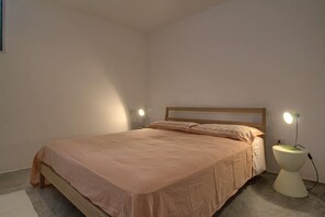 4 室のベッドルーム、アイロン / アイロン台、WiFi