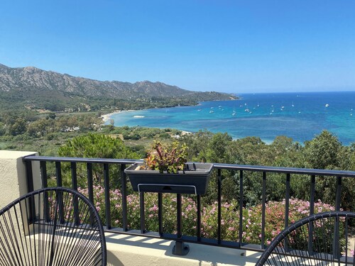 APPARTEMENT NEUF VUE IMPRENABLE SUR  BAIE DE SAINT FLORENT- PROMO OCT- NOVEMBRE