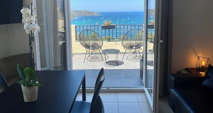 APPARTEMENT NEUF VUE IMPRENABLE SUR BAIE DE SAINT FLORENT- PROMO OCT- NOVEMBRE