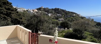 Petasos House - Garden - Sea View 