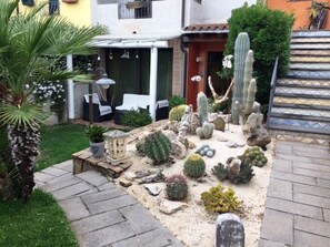 Terrace/patio - HOUSE WITH GARDEN IN VERY QUIET AREA (Orosei)