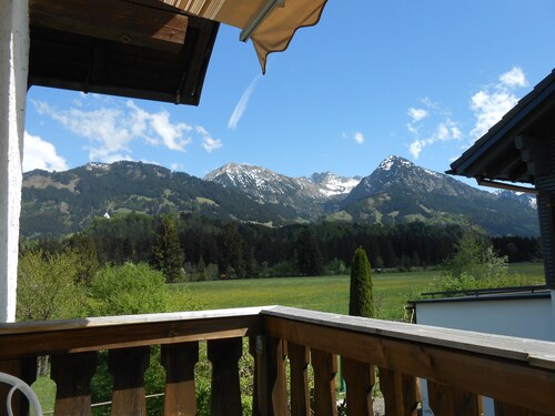 Spacious, cozy, comfortable Vacation apartment(1950) with large garden by the trout stream, . 