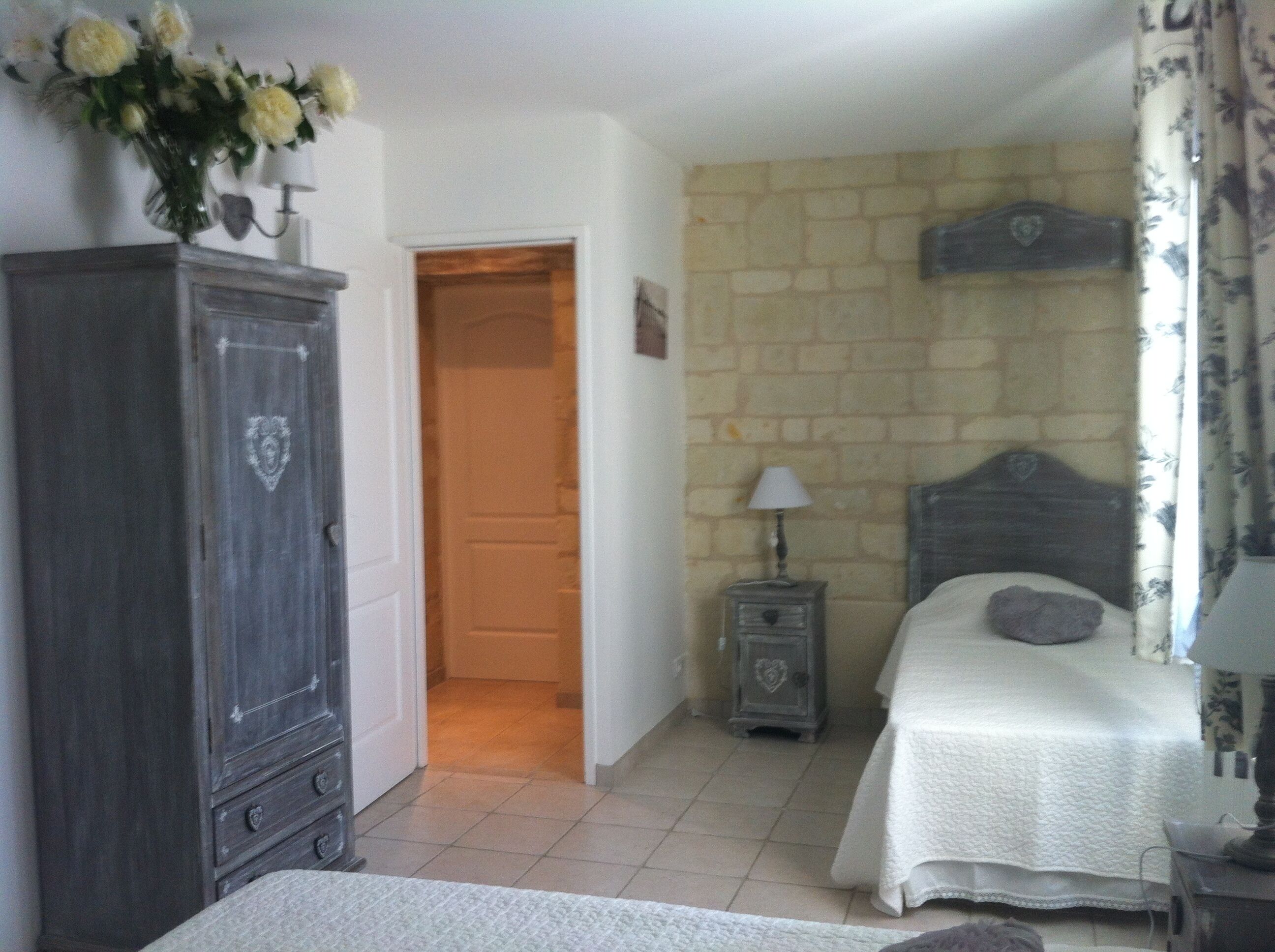 4 chambres, fer et planche à repasser, lit parapluie, Wi-Fi gratuit