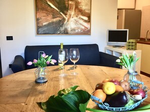 Interior - Beautiful SeaView Apartment, 5 min from the beach, Pool, Free Wifi, Garden, Bbq  (San Teodoro)