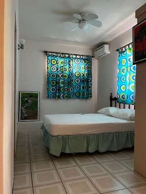 4 bedrooms, in-room safe, iron/ironing board, WiFi