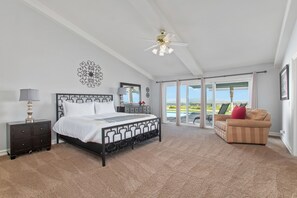 4 bedrooms, iron/ironing board, free WiFi, bed sheets - Luxury Gated Estate with Views of All of Wine Country! (Temecula)