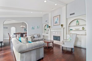 Smart-TV, DVD-spiller, fotballspill og bordtennis