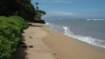 En la playa, toallas de playa