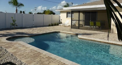 Apartment Westside in Cape Coral/Duplex Sunny Splash - from 1,800 for 28 nights