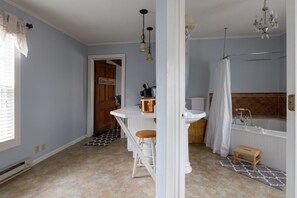 Luxury Cottage, 1 King Bed, Non Smoking, Hot Tub | View from room