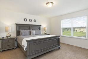 House | 6 bedrooms, free cots/infant beds, rollaway beds, free WiFi - Villa Garcia - West Haven (Davenport)