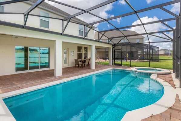 House | Indoor pool