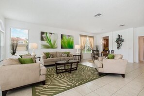 House, Multiple Beds (Villa Martins - Bella Vida) | Living area