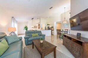 House | Living area | TV - Villa Kohler - Terra Verde Resort (Kissimmee)