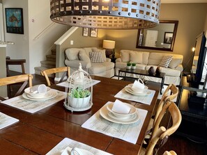 Apartment | Private kitchen | Fridge, microwave, oven, stovetop - Villa Cristina - Lucaya Village (Kissimmee)