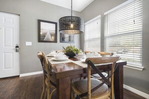 Apartment | In-room dining