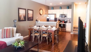 Apartment | In-room dining - Villa Rios Camilo - Lucaya Village (Kissimmee)