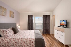 Casa, varias camas (Villa Otterspool - Windsor Hills ) | 3 habitaciones, tabla de planchar con plancha y camas extra